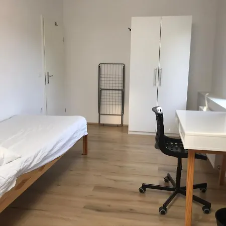 Poppy Гостьовий будинок